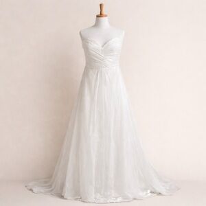 Galina by David’s Bridal Ivory Strapless Chiffon Wedding Dress